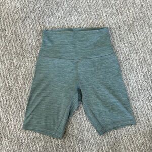 Lululemon Align High Rise Shorts 8"